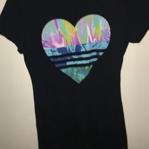 Adías Tshirt